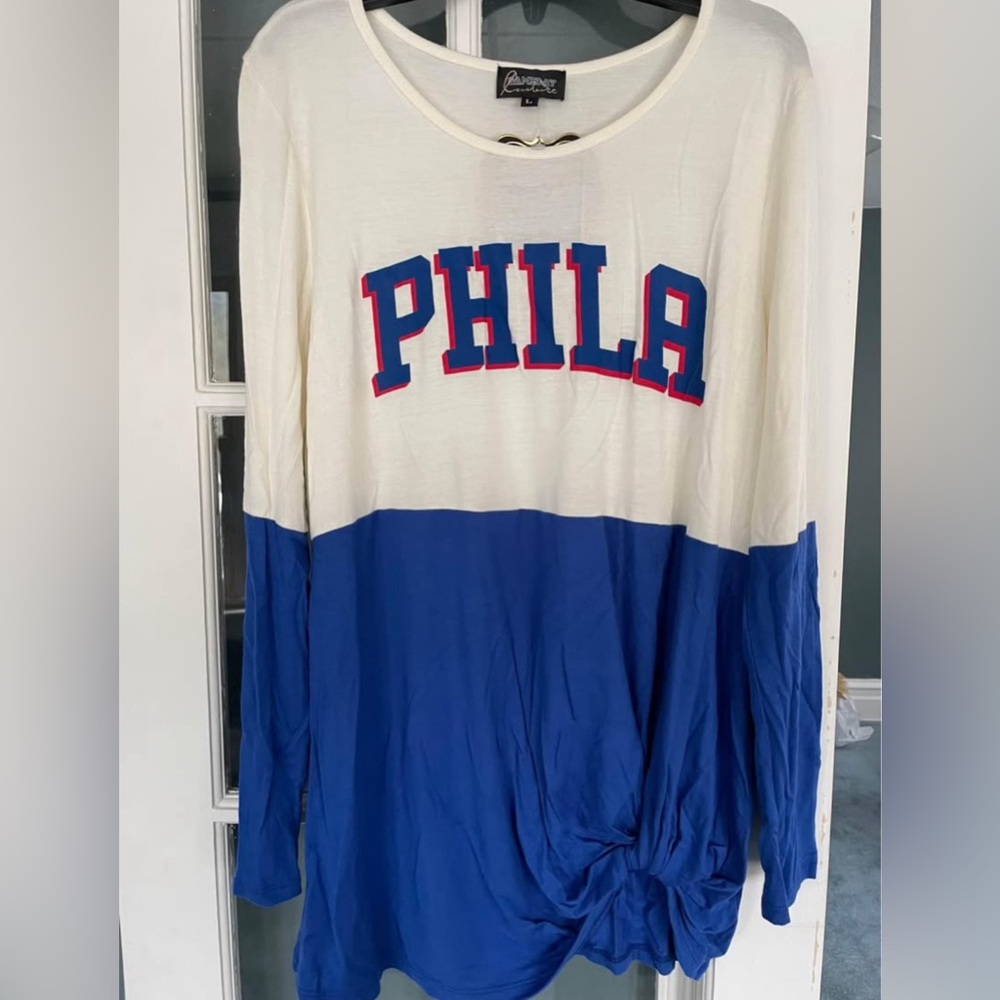 NWT 76ers Tunic
